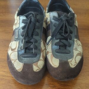 Womans Coach Sneakers ( Brown)